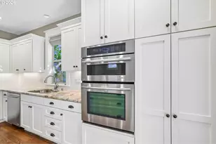 1634 SE Spokane St, Portland, OR 97202 - Photo 10