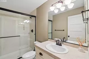 1634 SE Spokane St, Portland, OR 97202 - Photo 8