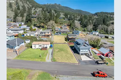 607 Driftwood Ave Ave, Garibaldi, OR 97118 - Photo 4