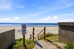 2035 NE 66th St, Lincoln City, OR 97367 - Photo 48