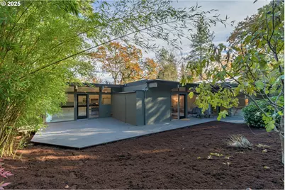 3820 Watkins Ln, Eugene, OR 97405 - Photo 18