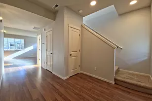 7825 SE Sporri Ln, Milwaukie, OR 97267 - Photo 2