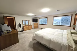 929 E Pine Ave, Hermiston, OR 97838 - Photo 22