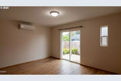 203 SE Surf Ave, Lincoln City, OR 97367 - Photo 10