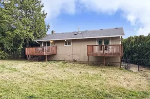 2182 SW Brixton Pl, Gresham, OR 97080 - Photo 2