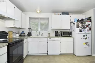 2182 SW Brixton Pl, Gresham, OR 97080 - Photo 10