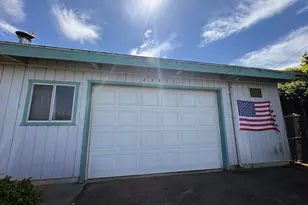 29835 Hillcrest St, Gold Beach, OR 97444 - Photo 2