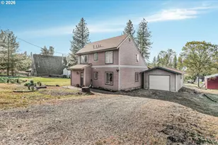127 S Mike Rd, Tygh Valley, OR 97063 - Photo 2