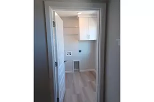 745 E Wilson St, Carlton, OR 97111 - Photo 14
