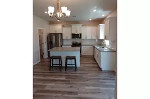 745 E Wilson St, Carlton, OR 97111 - Photo 4