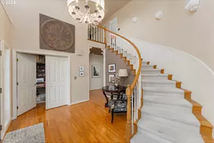 317 Aker Dr, Myrtle Creek, OR 97457 - Photo 6