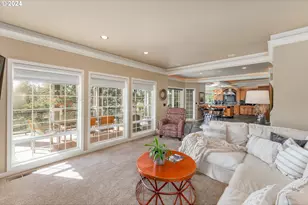 317 Aker Dr, Myrtle Creek, OR 97457 - Photo 8