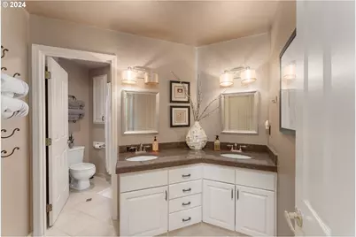 317 Aker Dr, Myrtle Creek, OR 97457 - Photo 40