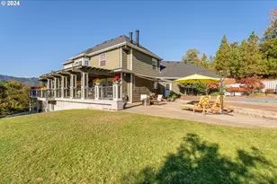 317 Aker Dr, Myrtle Creek, OR 97457 - Photo 32