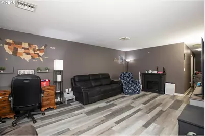 663 E 4th Ave, Riddle, OR 97469 - Photo 38