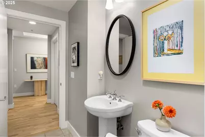 780 NW Westover Sq #3, Portland, OR 97210 - Photo 18