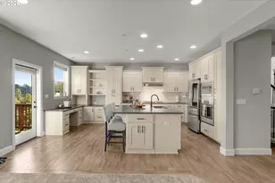 15926 NW Rossetta St, Portland, OR 97229 - Photo 6