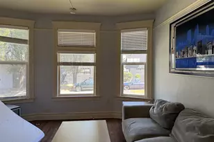 722 NE Couch St, Portland, OR 97232 - Photo 4