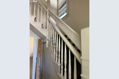 722 NE Couch St, Portland, OR 97232 - Photo 24
