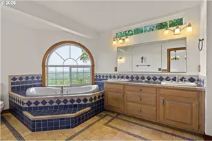1777 Skyland Dr, Lake Oswego, OR 97034 - Photo 20