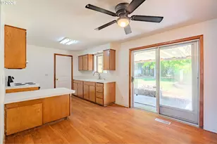 11104 NE 46th St, Vancouver, WA 98682 - Photo 8