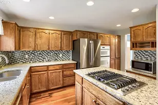 2552 NE Nova Ave, Hillsboro, OR 97124 - Photo 6