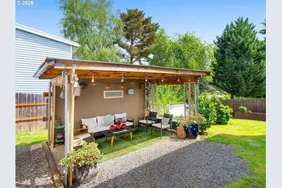 1677 E Main St, Hillsboro, OR 97123 - Photo 32