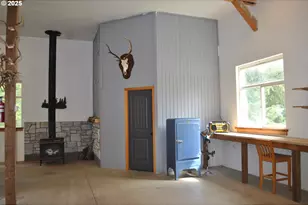 21626 Glaze Rd, Veneta, OR 97487 - Photo 40