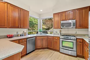 39 Nova Ct, Lake Oswego, OR 97035 - Photo 6