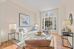 39 Nova Ct, Lake Oswego, OR 97035 - Photo 2