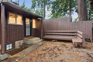 12030 NE Holladay St, Portland, OR 97220 - Photo 14