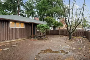 12030 NE Holladay St, Portland, OR 97220 - Photo 4