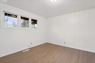 12030 NE Holladay St, Portland, OR 97220 - Photo 12