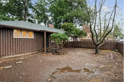 12030 NE Holladay St, Portland, OR 97220 - Photo 2