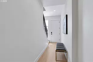 6020 SW 18th Dr, Portland, OR 97239 - Photo 32