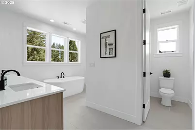 6020 SW 18th Dr, Portland, OR 97239 - Photo 38