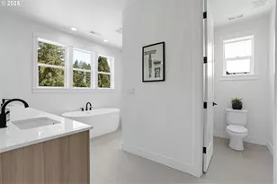 6020 SW 18th Dr, Portland, OR 97239 - Photo 38