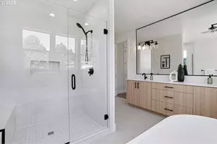 6020 SW 18th Dr, Portland, OR 97239 - Photo 42