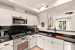 13255 SW Kingston Pl, Portland, OR 97223 - Photo 12