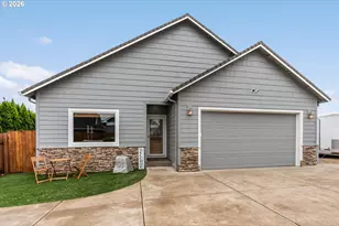852 T St, Springfield, OR 97477 - Photo 42