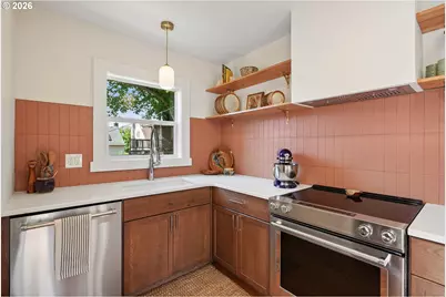 1917 NE Dekum St, Portland, OR 97211 - Photo 14