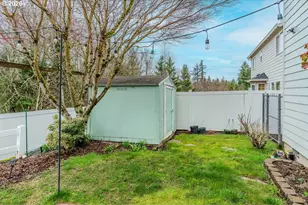 1861 NW Wonderview Ave, Gresham, OR 97030 - Photo 40