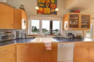 500 Farrell Ct, Seaside, OR 97138 - Photo 10