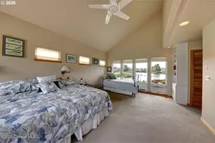 500 Farrell Ct, Seaside, OR 97138 - Photo 18