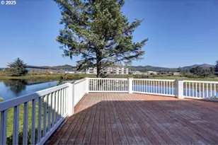 500 Farrell Ct, Seaside, OR 97138 - Photo 36
