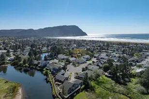 500 Farrell Ct, Seaside, OR 97138 - Photo 2