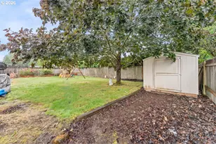 4264 SE Cedar St, Hillsboro, OR 97123 - Photo 32