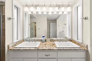15702 NE Summerplace Dr, Portland, OR 97230 - Photo 20