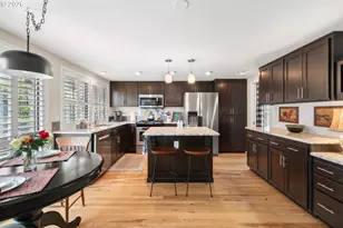 15702 NE Summerplace Dr, Portland, OR 97230 - Photo 10
