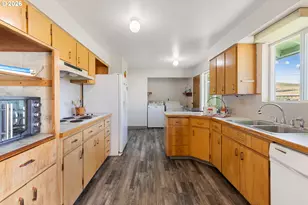 46113 Adams Rd, Pendleton, OR 97801 - Photo 12